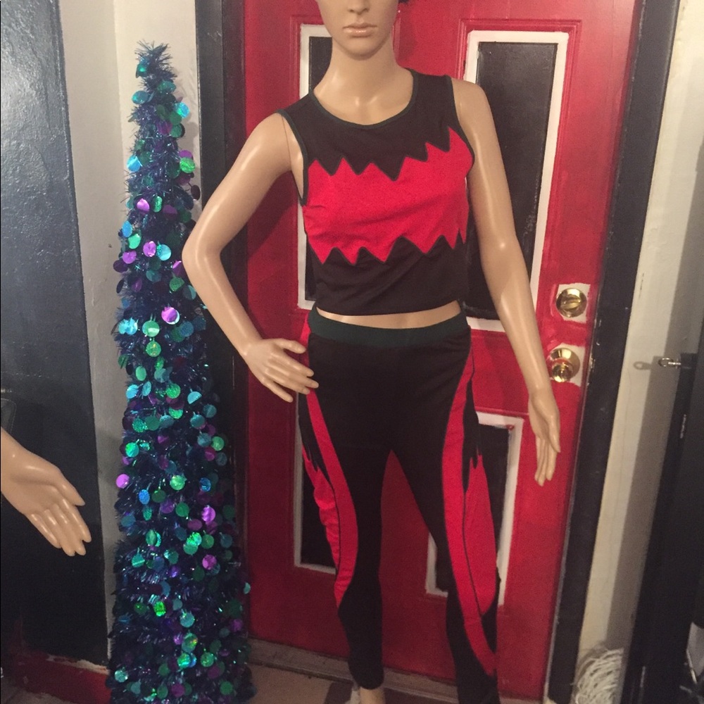 Two piece - Picture 2 of 3